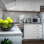 Mariana Apartman *