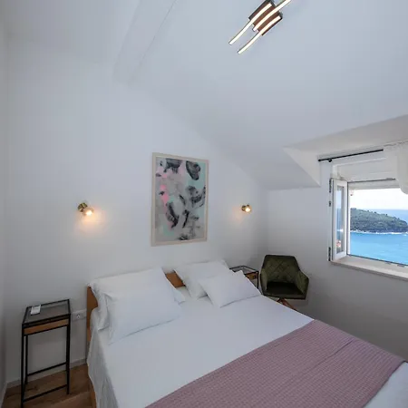 Mariana Dubrovnik